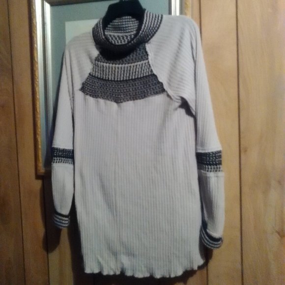 Free People Sweaters - Free people rawhem top